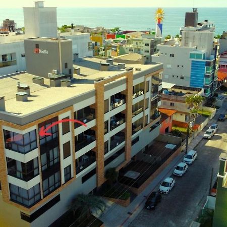 1090 Finamente Decorado 03 Suites Na Praia De Бомбиньяс Экстерьер фото