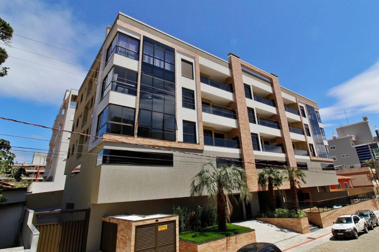 1090 Finamente Decorado 03 Suites Na Praia De Бомбиньяс Экстерьер фото